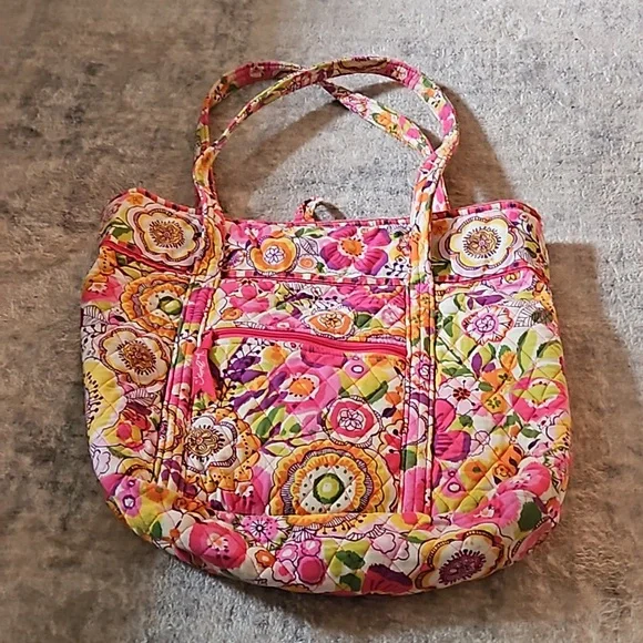 Vera Bradley Tote Bag - Picture 1 of 3